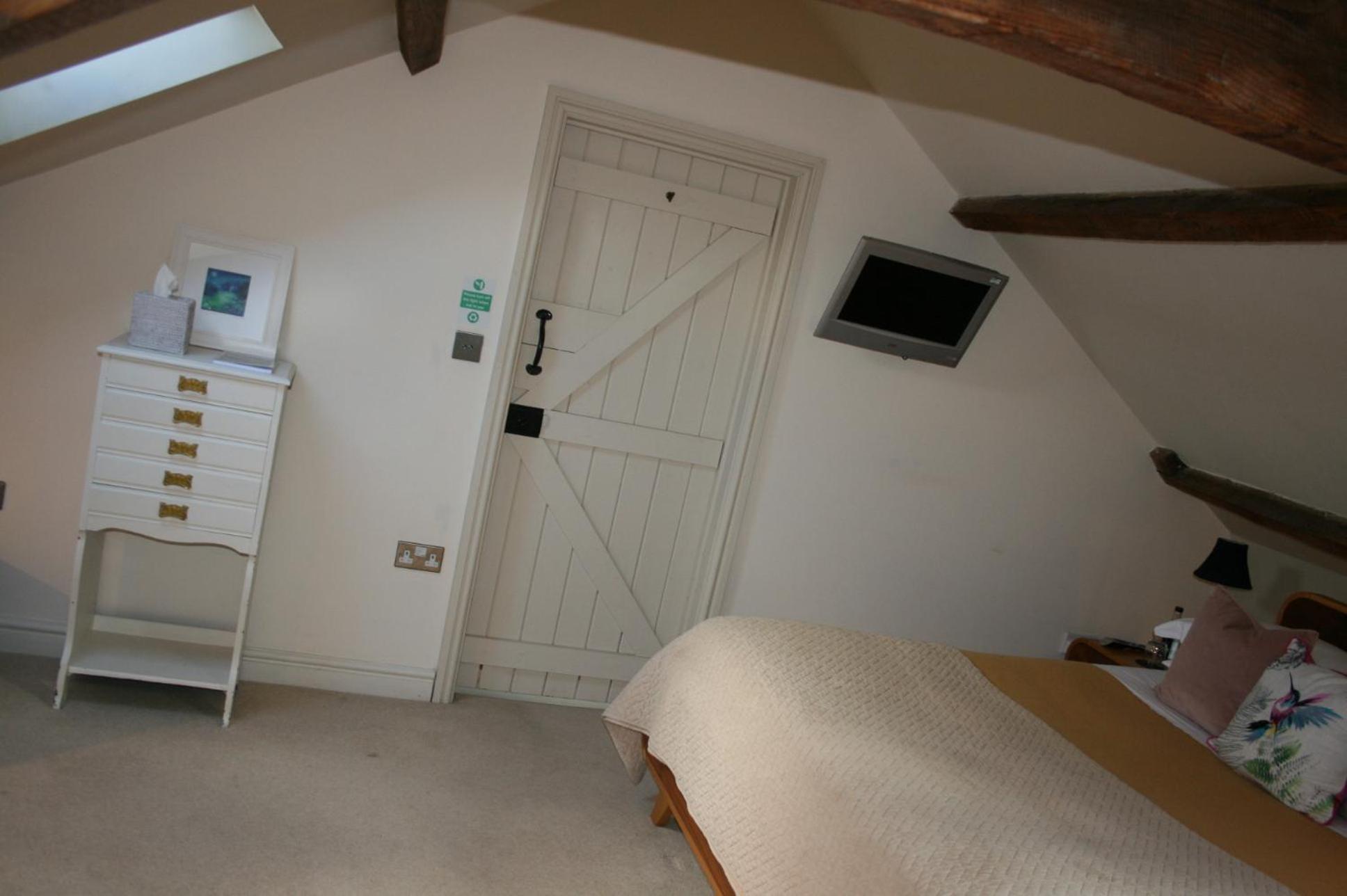 The New White Lion Hotel Llandovery Buitenkant foto